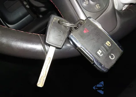 2018 GMC Sierra 2500Hd Slt z USA, uszkodzony, nr VIN 1GT12TEY1JF124064